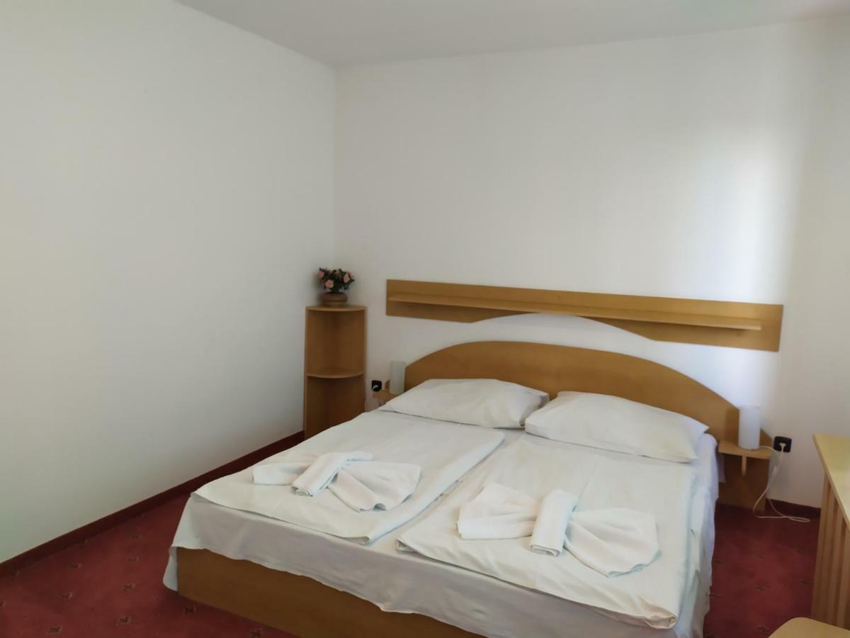 Isora Hotel 3*